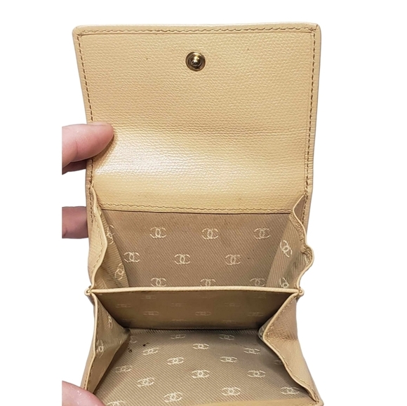 Chanel Beige Caviar Leather CC Logo Trifold Wallet Made in Italy - Picture 4 of 16
